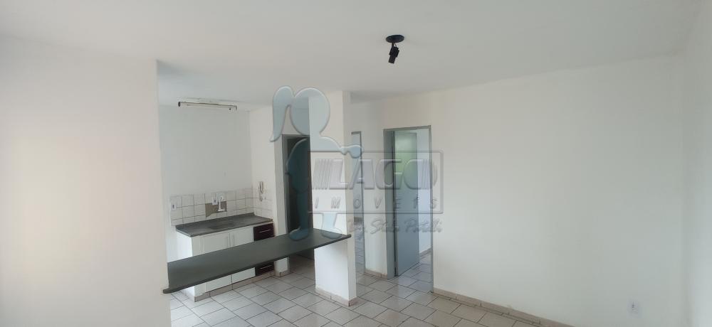 Alugar Apartamentos / Padrão em Ribeirão Preto R$ 650,00 - Foto 4