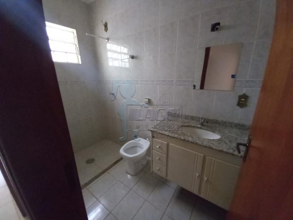 Alugar Casas / Padrão em Ribeirão Preto R$ 2.500,00 - Foto 9