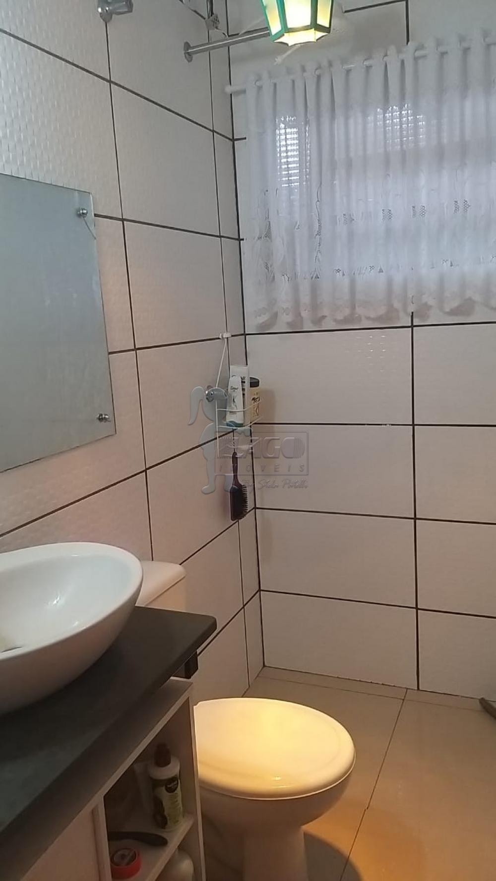 Alugar Casas / Padrão em Ribeirão Preto R$ 2.200,00 - Foto 5