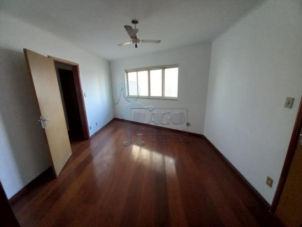 Alugar Apartamentos / Padrão em Ribeirão Preto R$ 1.000,00 - Foto 1