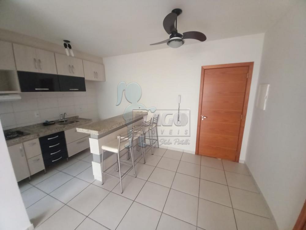 Alugar Apartamentos / Padrão em Ribeirão Preto R$ 1.200,00 - Foto 4