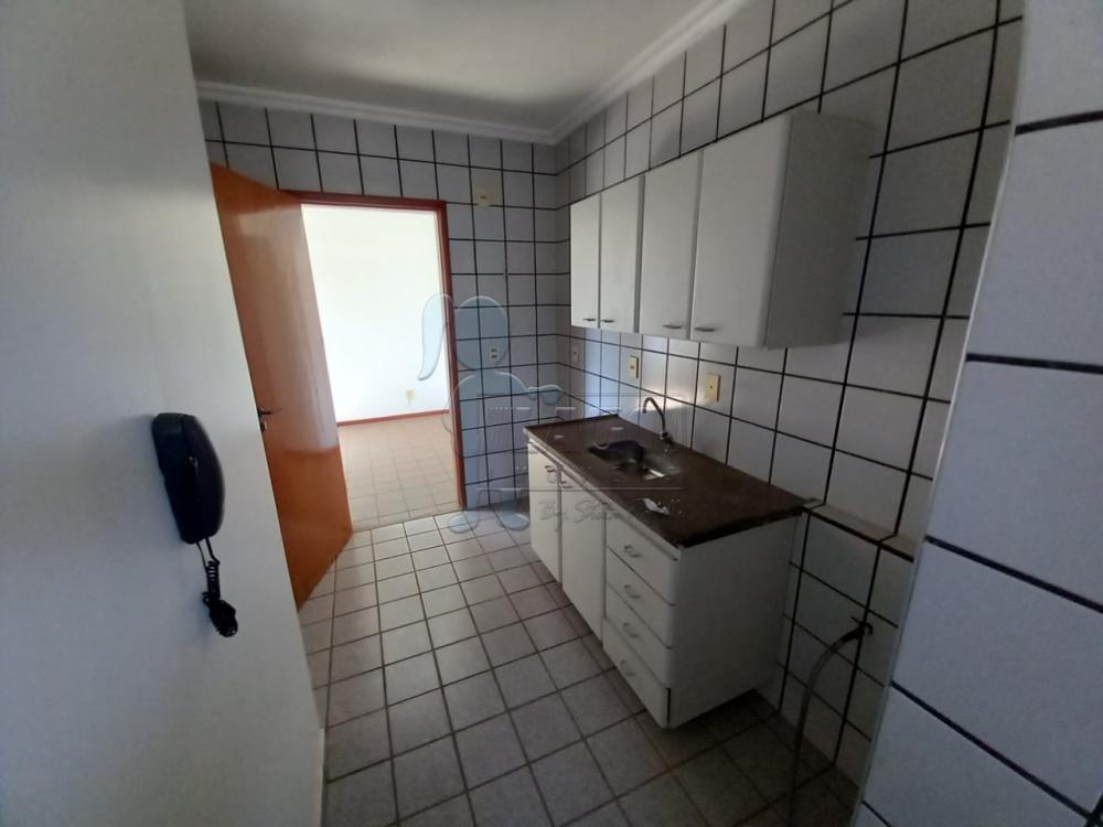 Alugar Apartamentos / Padrão em Ribeirão Preto R$ 700,00 - Foto 3