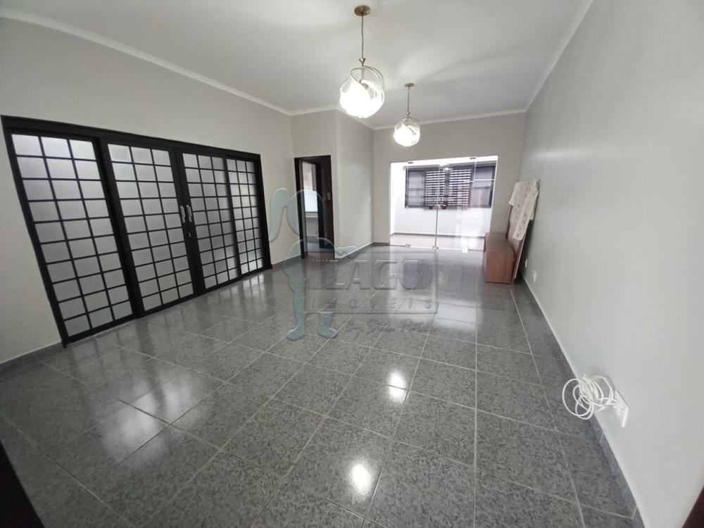 Alugar Casas / Padrão em Ribeirão Preto R$ 2.500,00 - Foto 1