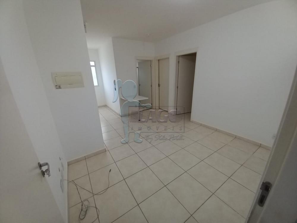 Alugar Apartamentos / Padrão em Ribeirão Preto R$ 1.100,00 - Foto 1