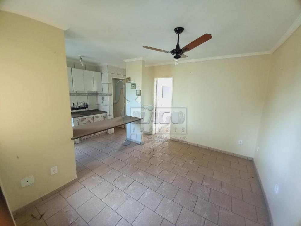 Alugar Apartamentos / Padrão em Ribeirão Preto R$ 500,00 - Foto 1