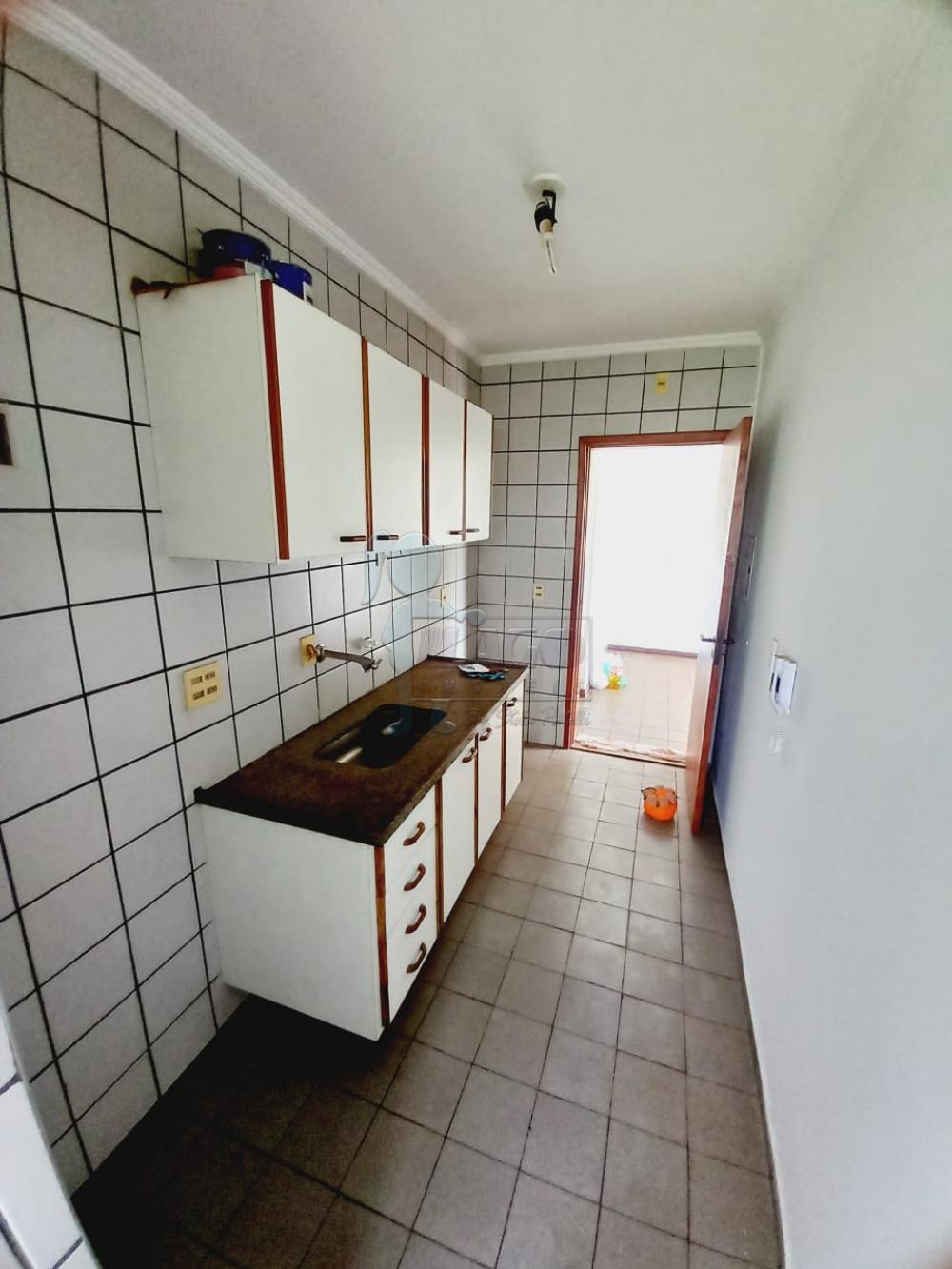 Alugar Apartamentos / Padrão em Ribeirão Preto R$ 800,00 - Foto 3