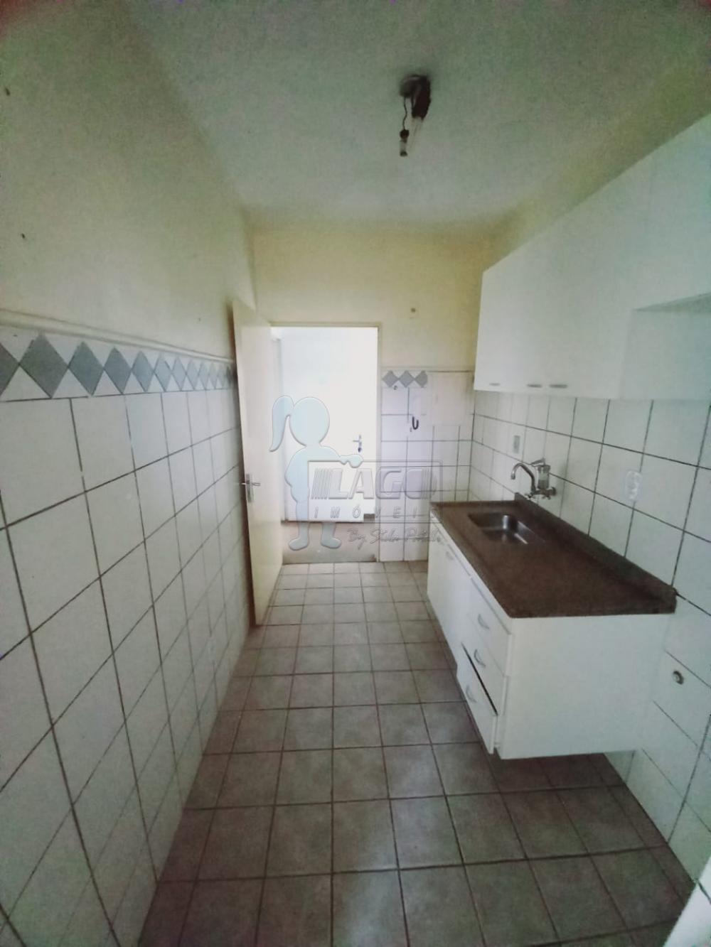 Alugar Apartamentos / Padrão em Ribeirão Preto R$ 800,00 - Foto 4