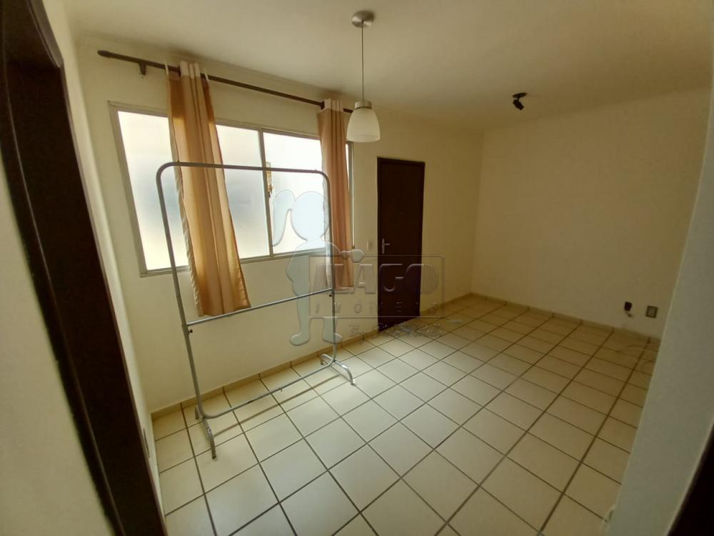 Alugar Apartamentos / Padrão em Ribeirão Preto R$ 750,00 - Foto 1