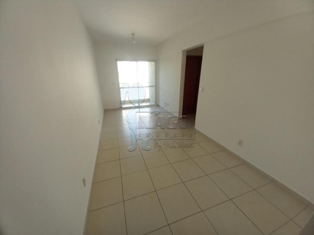 Alugar Apartamentos / Padrão em Ribeirão Preto R$ 1.100,00 - Foto 1