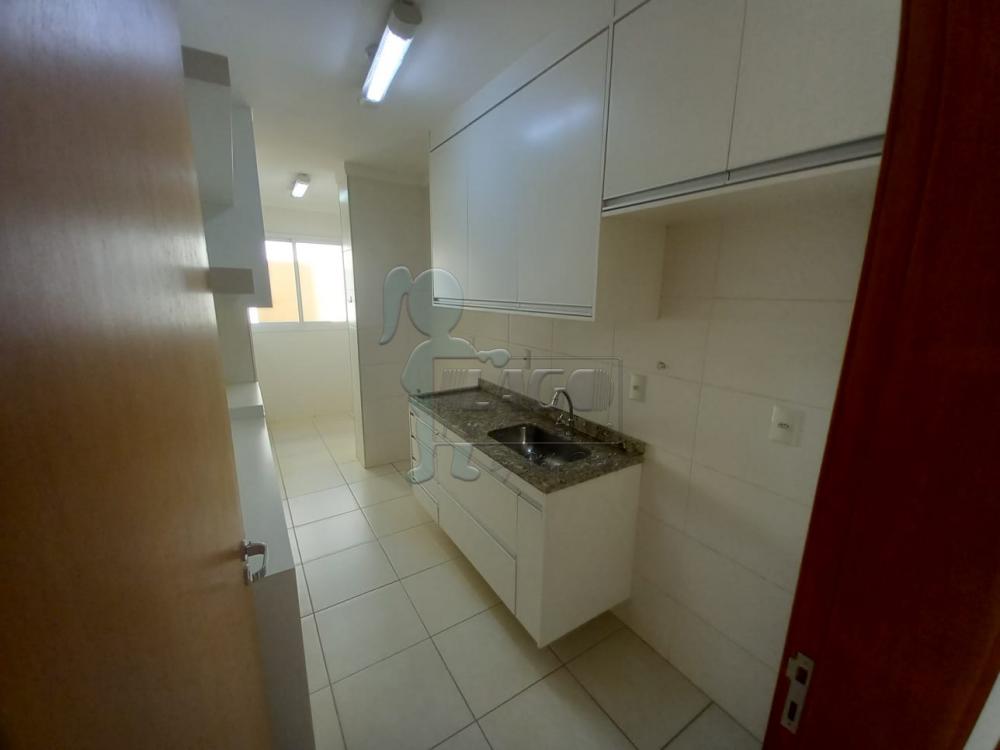 Alugar Apartamentos / Padrão em Ribeirão Preto R$ 1.100,00 - Foto 4