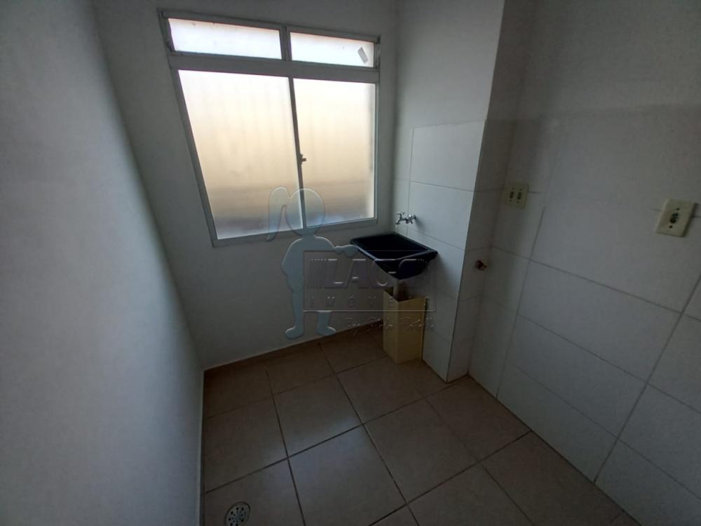 Alugar Apartamentos / Padrão em Ribeirão Preto R$ 700,00 - Foto 4