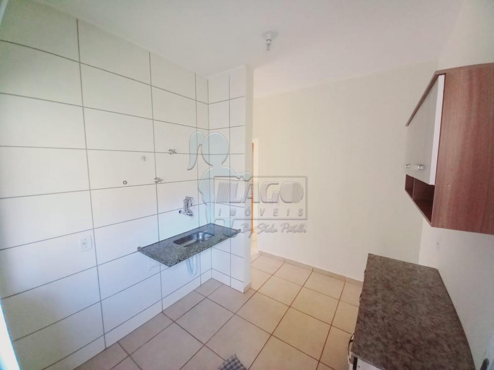 Alugar Casas / Padrão em Ribeirão Preto R$ 900,00 - Foto 8