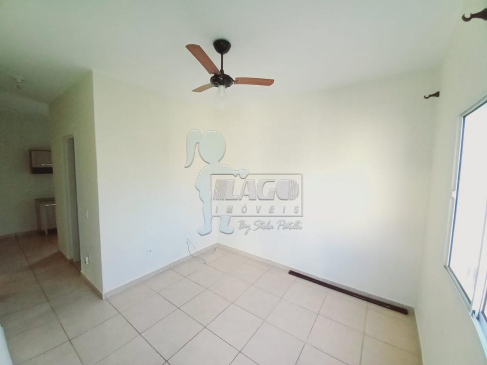 Alugar Casas / Padrão em Ribeirão Preto R$ 900,00 - Foto 13