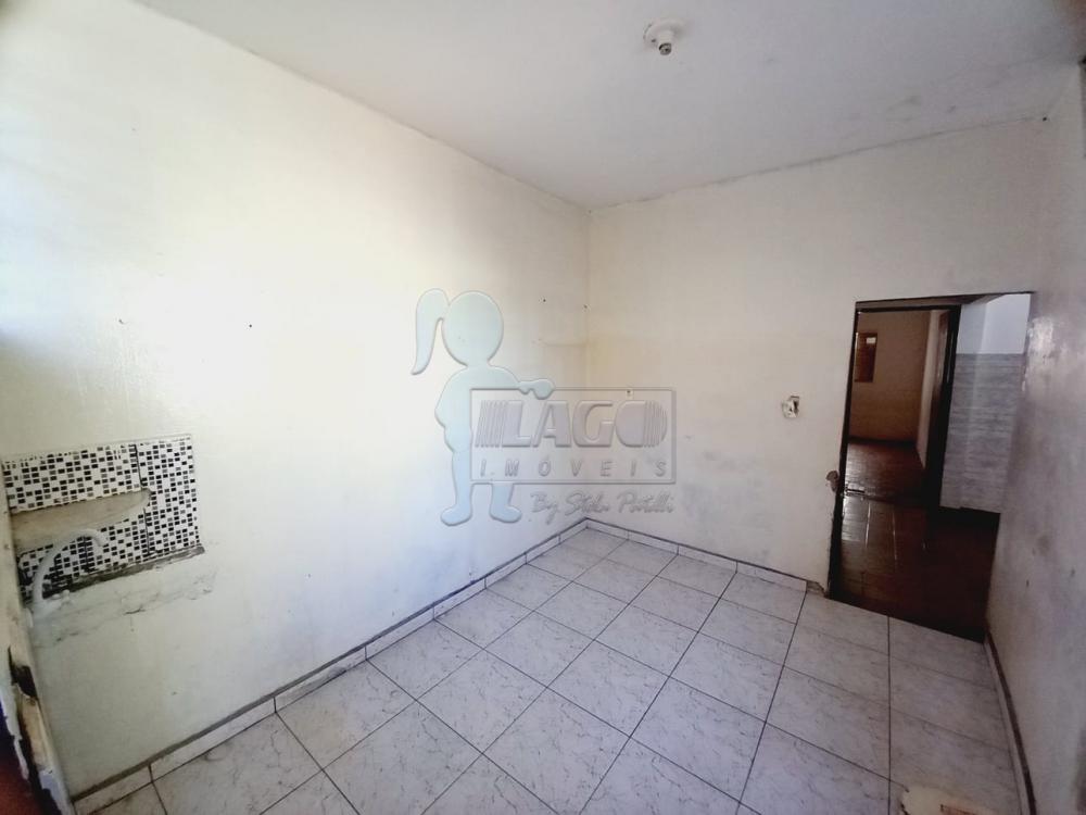 Alugar Casas / Padrão em Ribeirão Preto R$ 750,00 - Foto 8