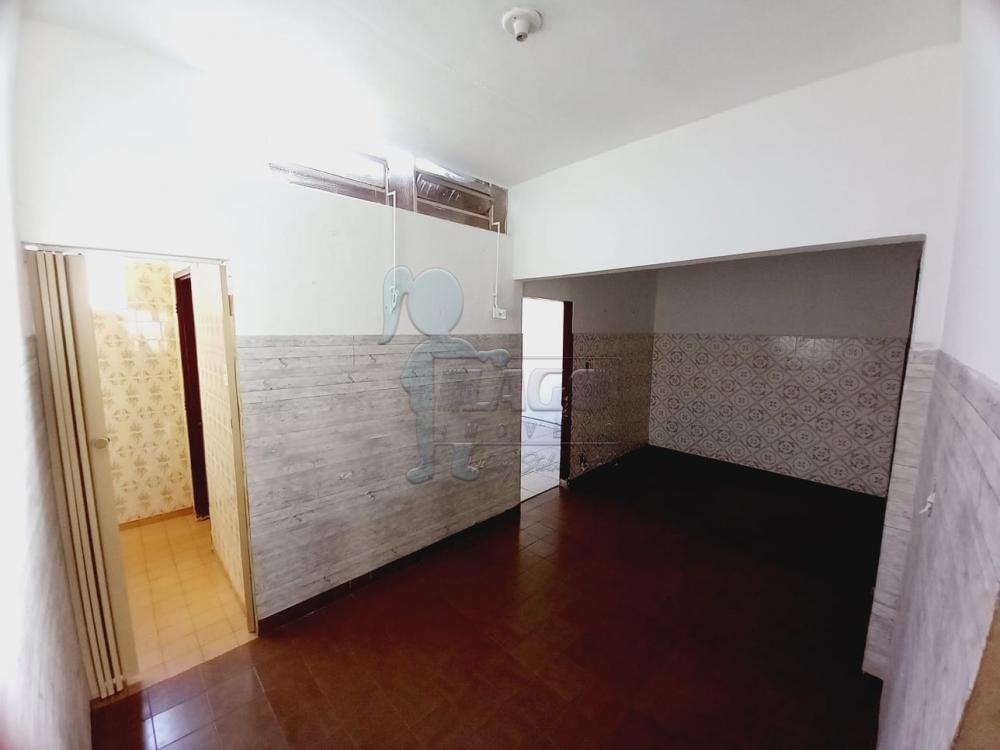 Alugar Casas / Padrão em Ribeirão Preto R$ 750,00 - Foto 5