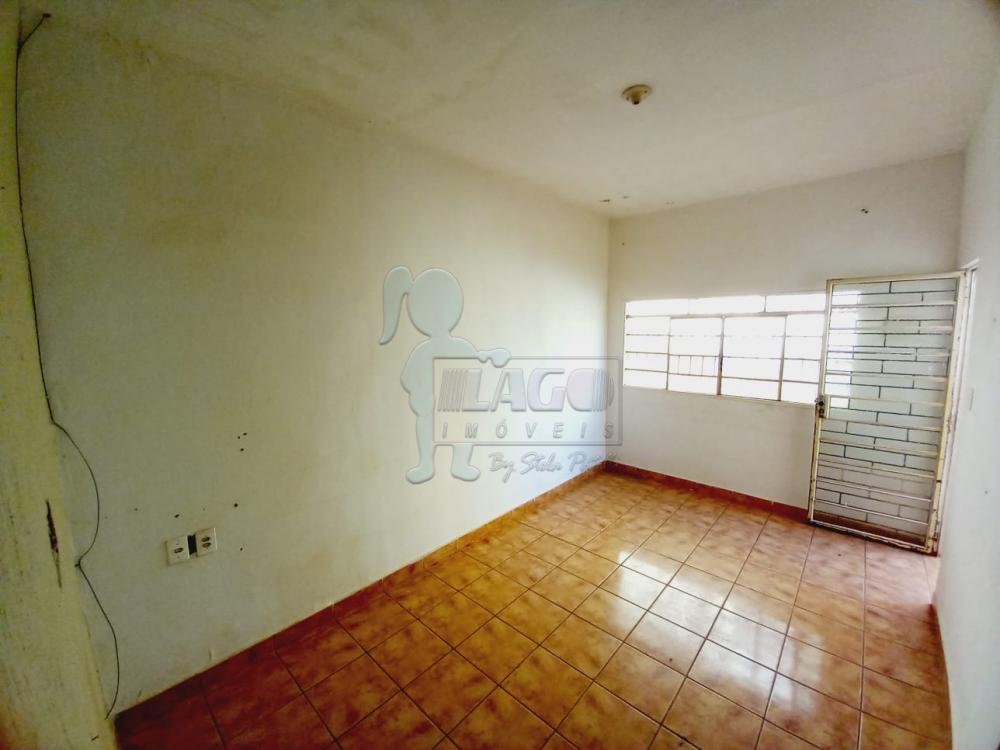 Alugar Casas / Padrão em Ribeirão Preto R$ 750,00 - Foto 1