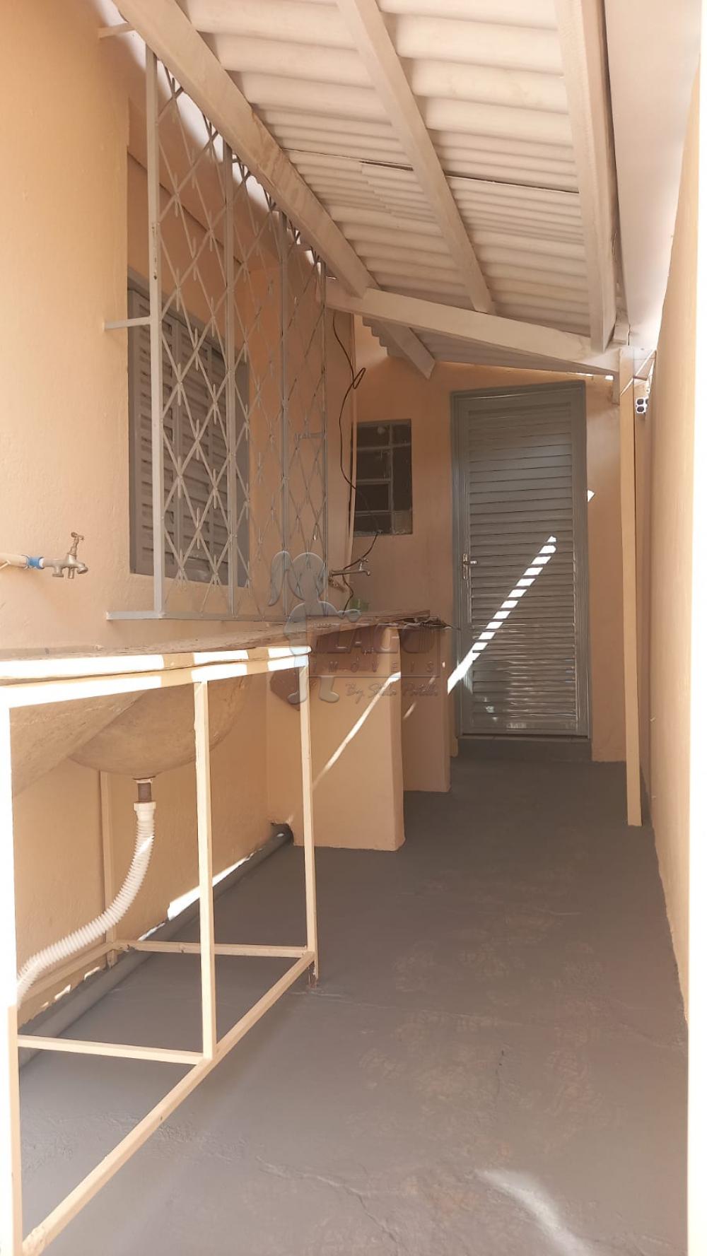 Alugar Casas / Padrão em Ribeirão Preto R$ 2.200,00 - Foto 18