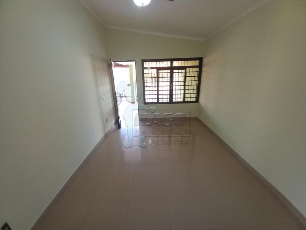 Alugar Casas / Padrão em Ribeirão Preto R$ 1.400,00 - Foto 3