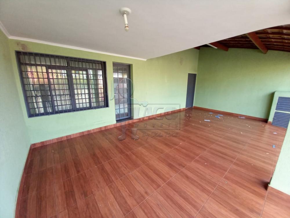 Alugar Casas / Padrão em Ribeirão Preto R$ 1.400,00 - Foto 1