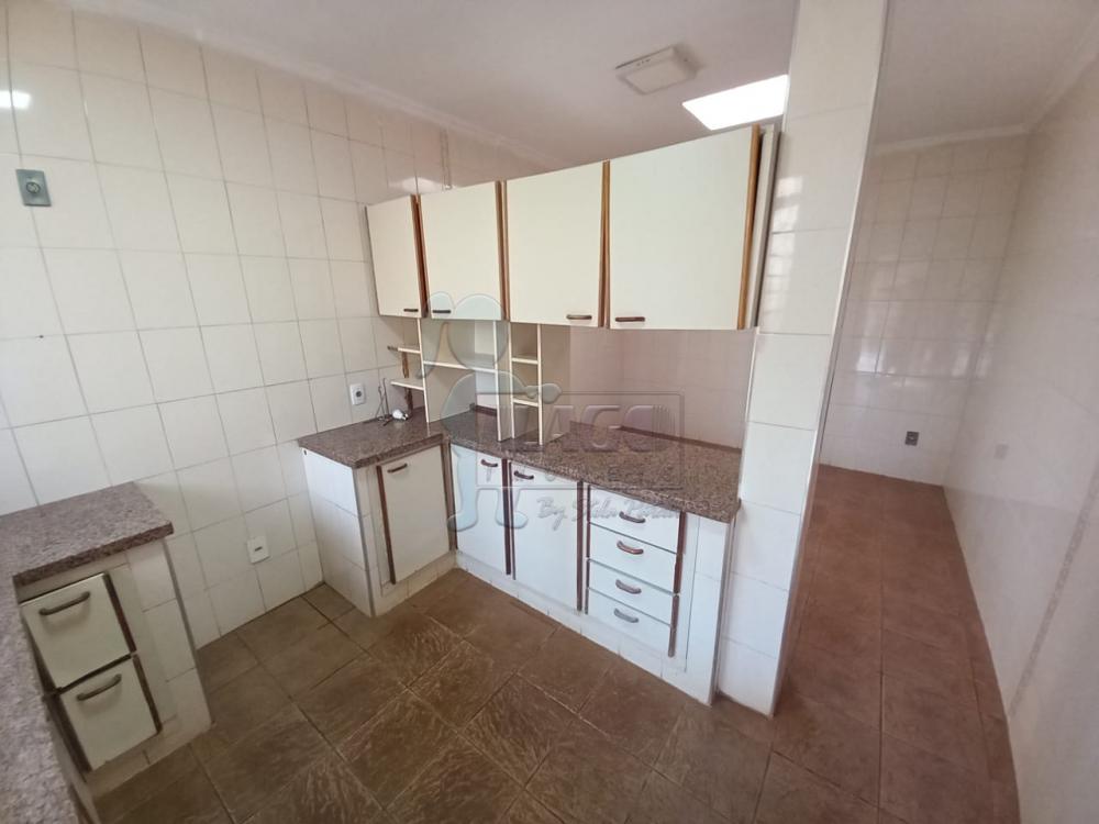 Alugar Casas / Padrão em Ribeirão Preto R$ 1.400,00 - Foto 13