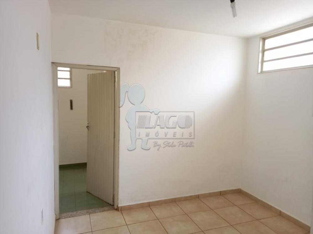 Alugar Casas / Padrão em Ribeirão Preto R$ 1.100,00 - Foto 3