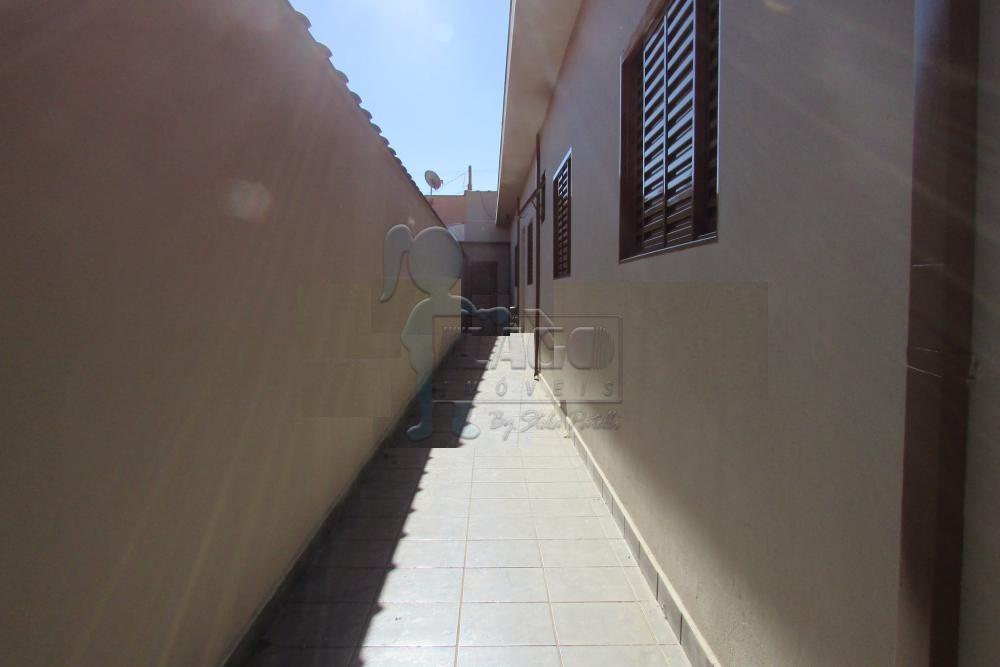 Alugar Casas / Padrão em Ribeirão Preto R$ 1.650,00 - Foto 5