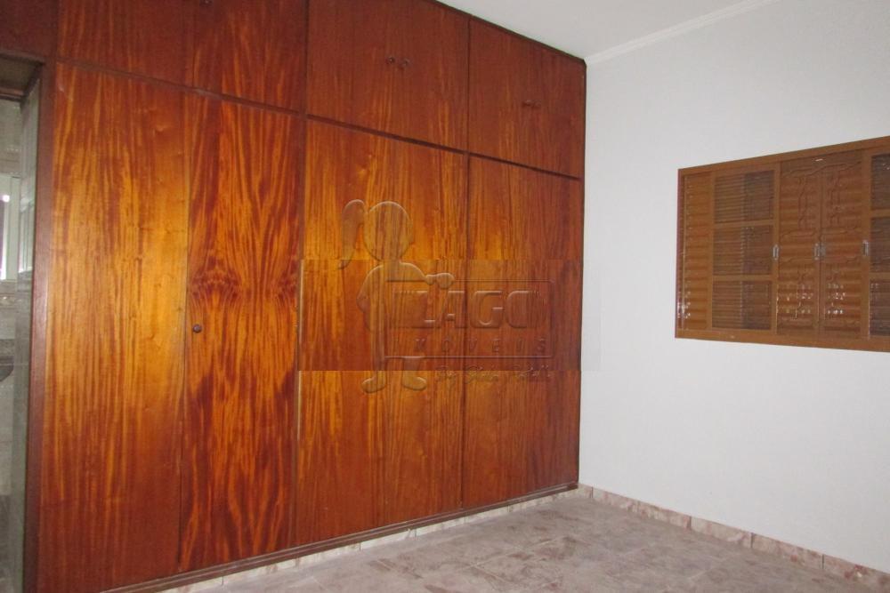 Alugar Casas / Padrão em Ribeirão Preto R$ 1.650,00 - Foto 4