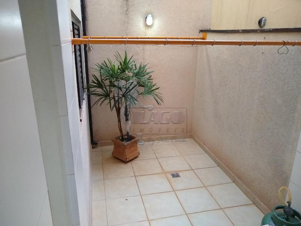 Alugar Apartamentos / Padrão em Ribeirão Preto R$ 1.700,00 - Foto 12