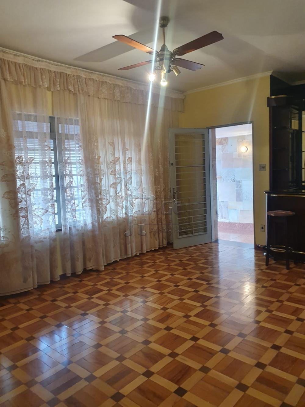 Alugar Casas / Padrão em Ribeirão Preto R$ 1.600,00 - Foto 1