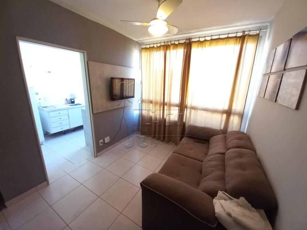 Alugar Apartamentos / Padrão em Ribeirão Preto R$ 1.100,00 - Foto 1