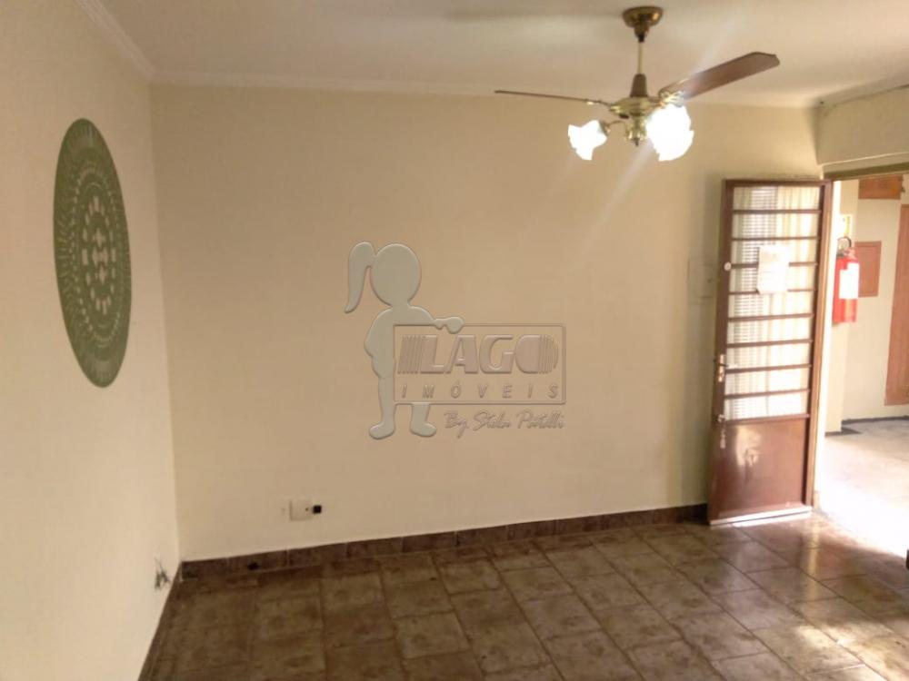 Alugar Apartamentos / Padrão em Ribeirão Preto R$ 950,00 - Foto 1