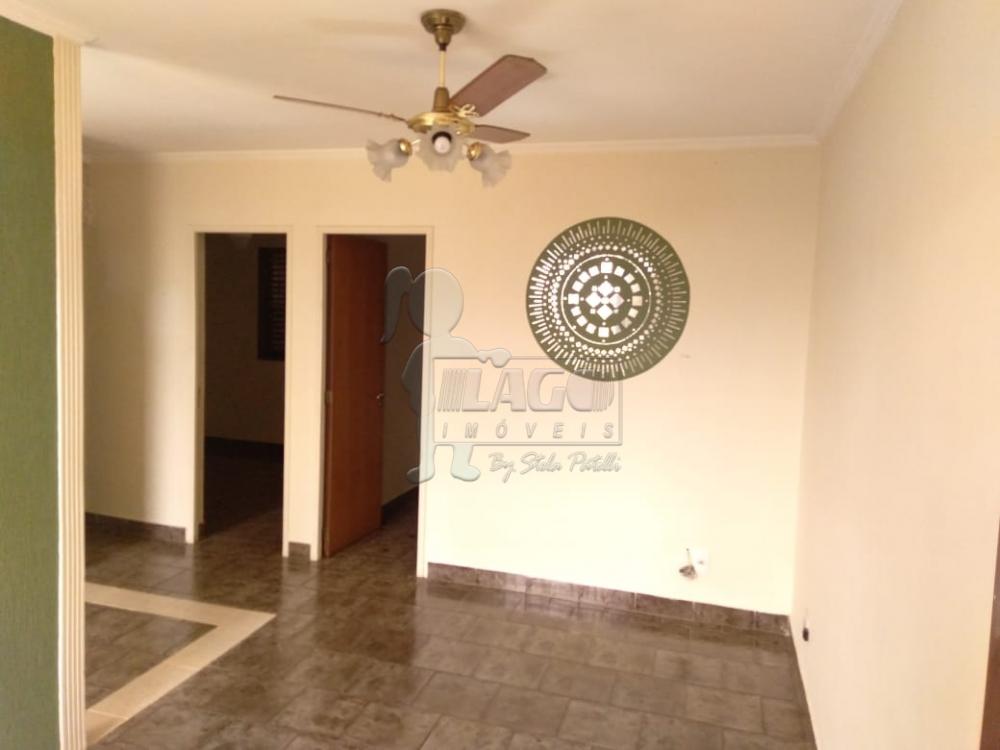 Alugar Apartamentos / Padrão em Ribeirão Preto R$ 950,00 - Foto 2