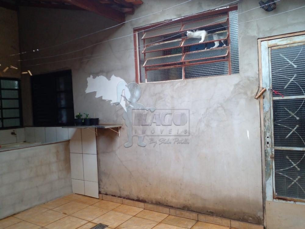 Alugar Casas / Padrão em Ribeirão Preto R$ 900,00 - Foto 9