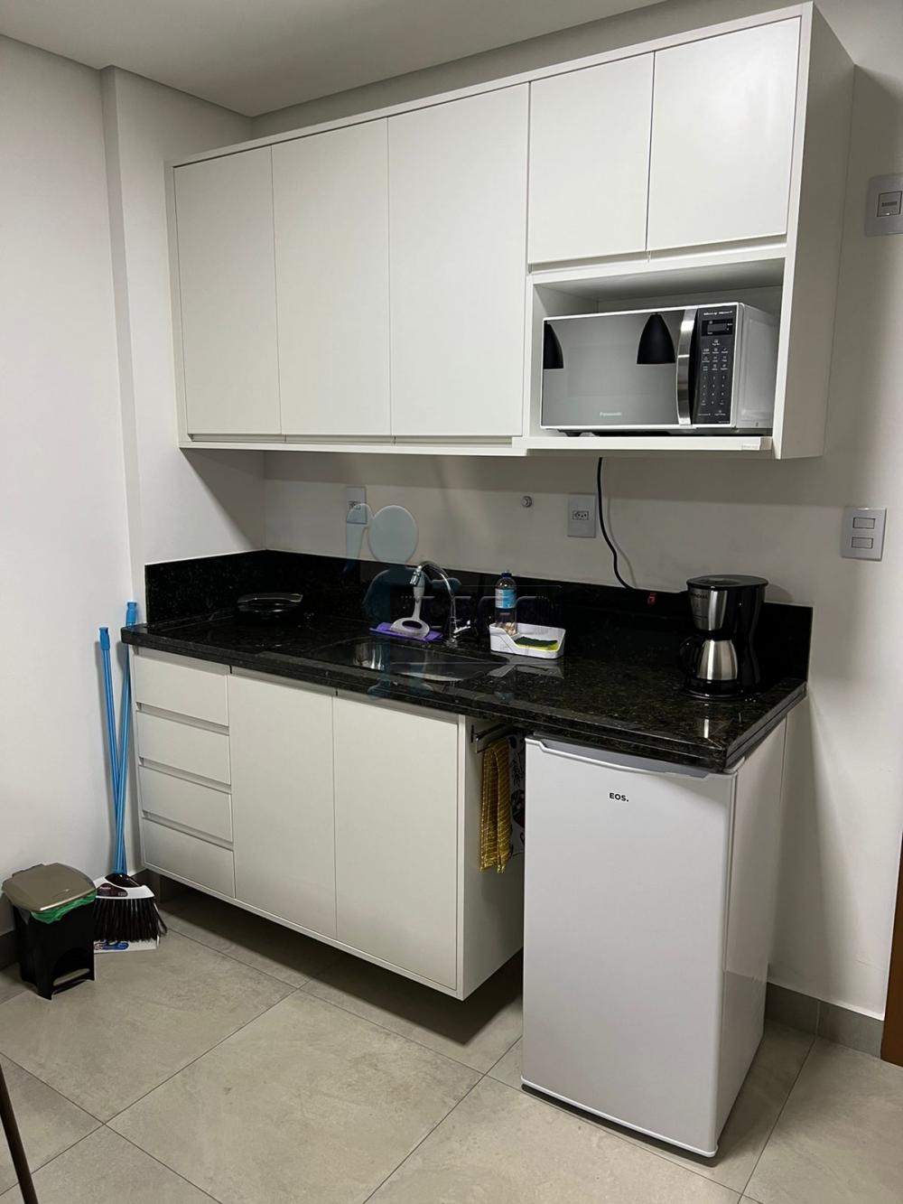 Alugar Apartamentos / Padrão em Ribeirão Preto R$ 2.200,00 - Foto 16