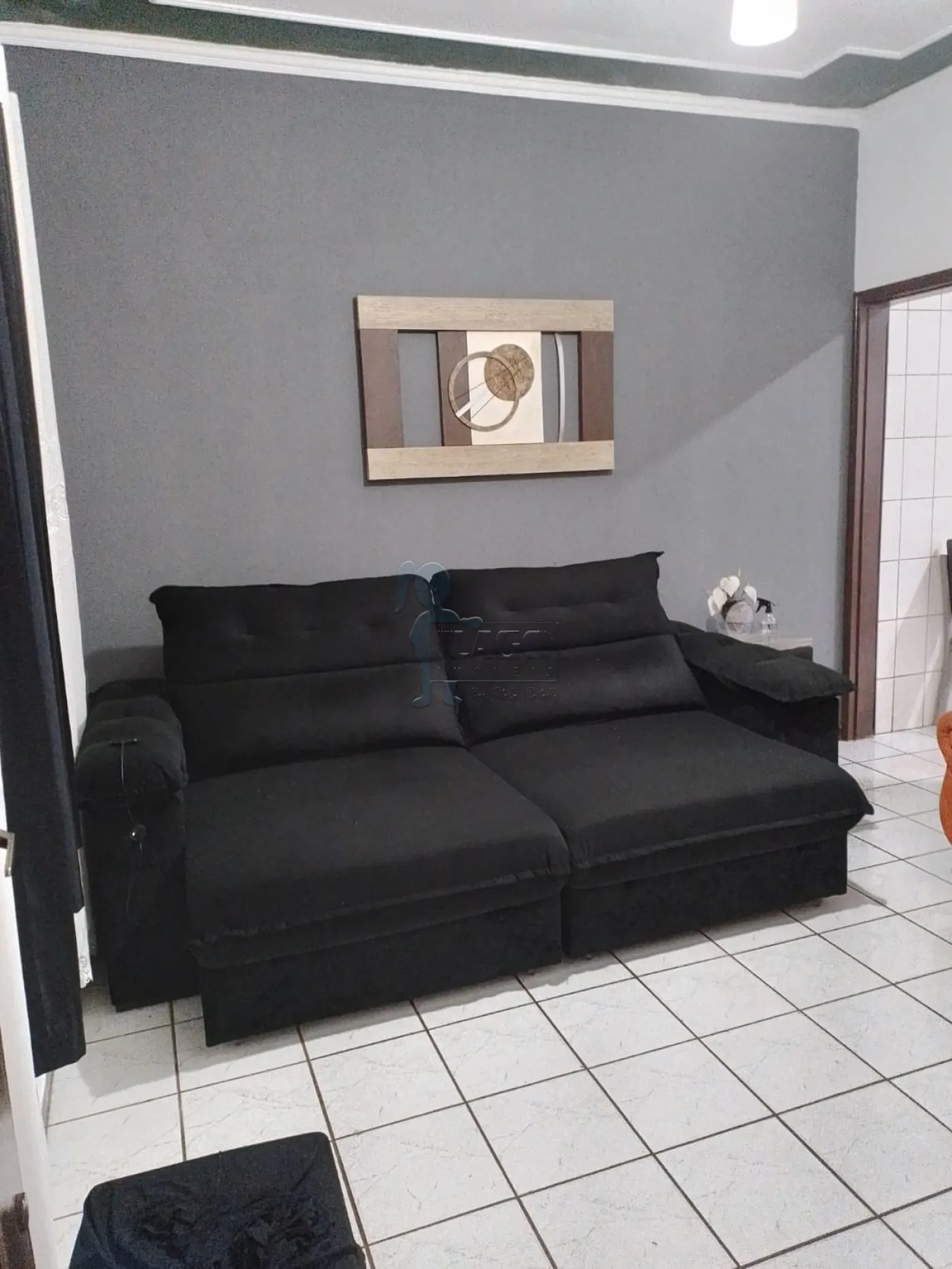 Comprar Casas / Padrão em Ribeirão Preto R$ 300.000,00 - Foto 1