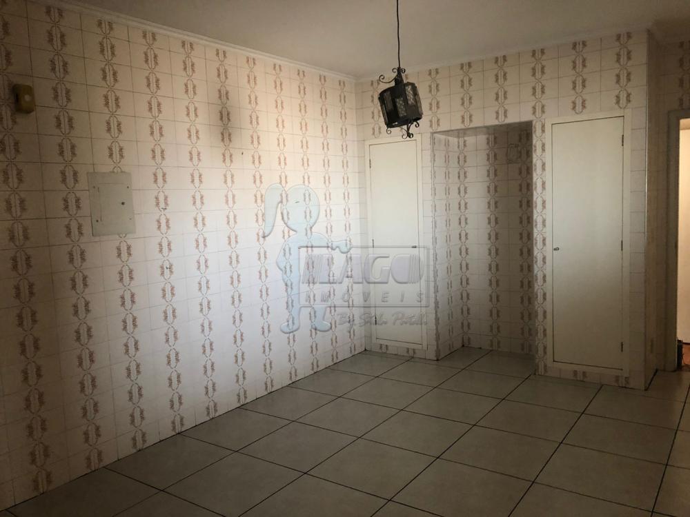 Alugar Apartamentos / Padrão em Ribeirão Preto R$ 1.600,00 - Foto 4