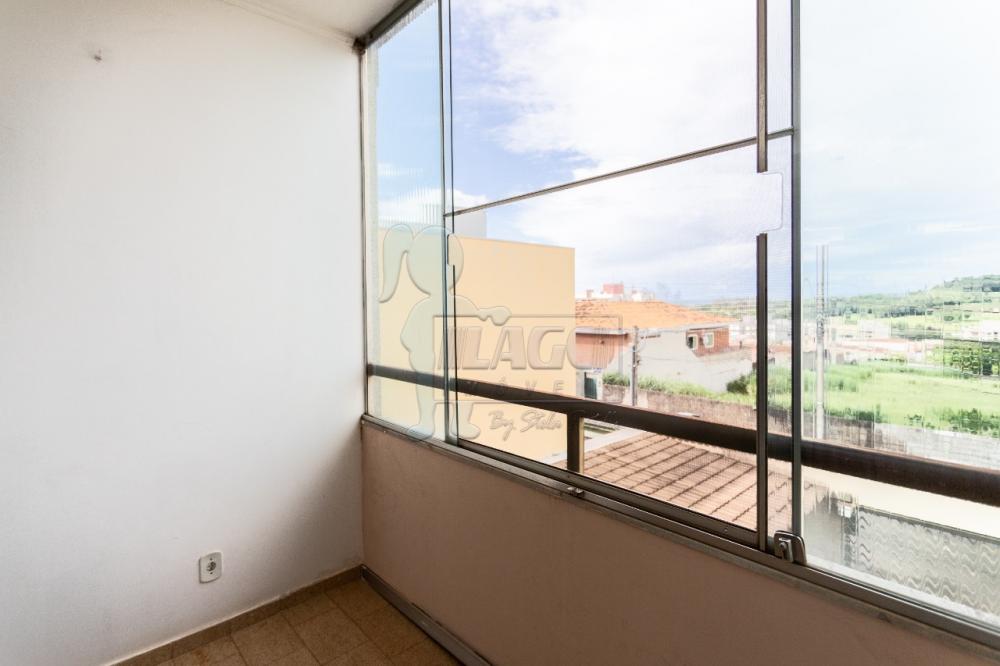 Alugar Apartamentos / Padrão em Ribeirão Preto R$ 1.700,00 - Foto 2