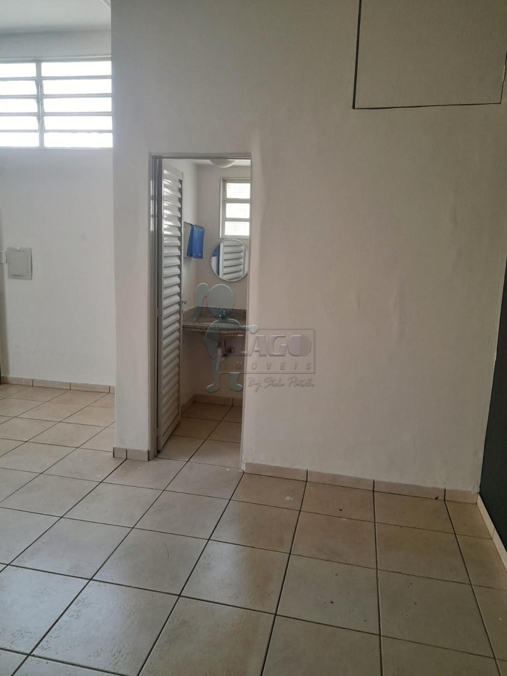 Alugar Comercial / Salão / Galpão em Ribeirão Preto R$ 1.800,00 - Foto 4