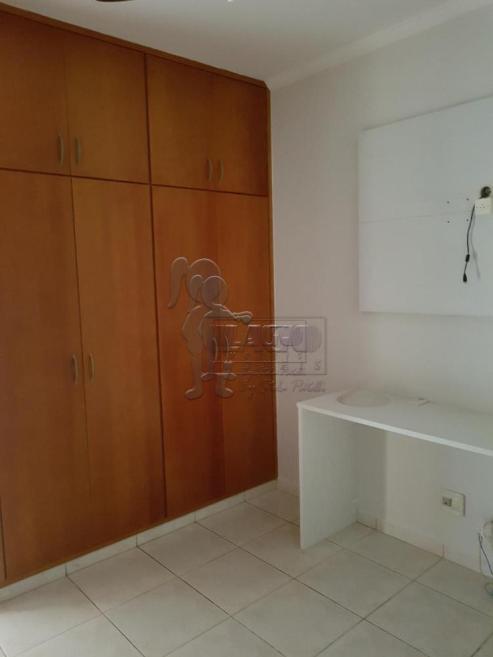 Alugar Casas / Padrão em Ribeirão Preto R$ 1.800,00 - Foto 12