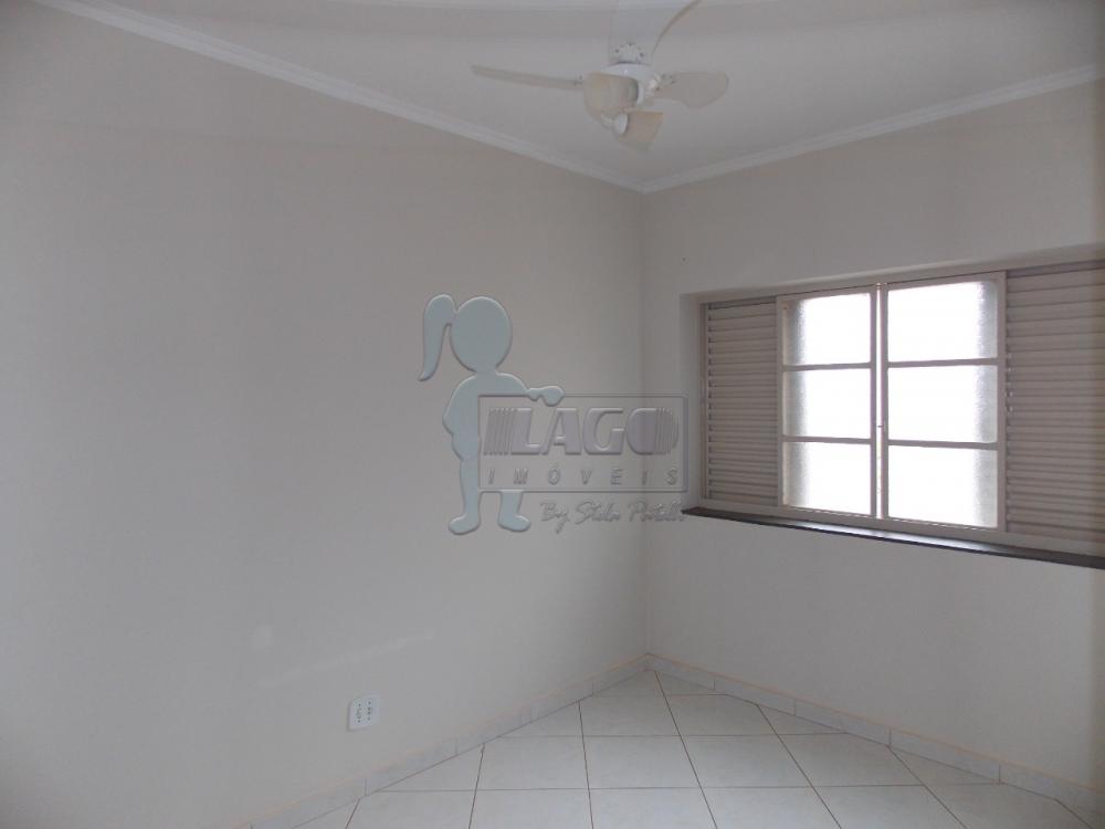 Alugar Apartamentos / Padrão em Ribeirão Preto R$ 1.200,00 - Foto 2