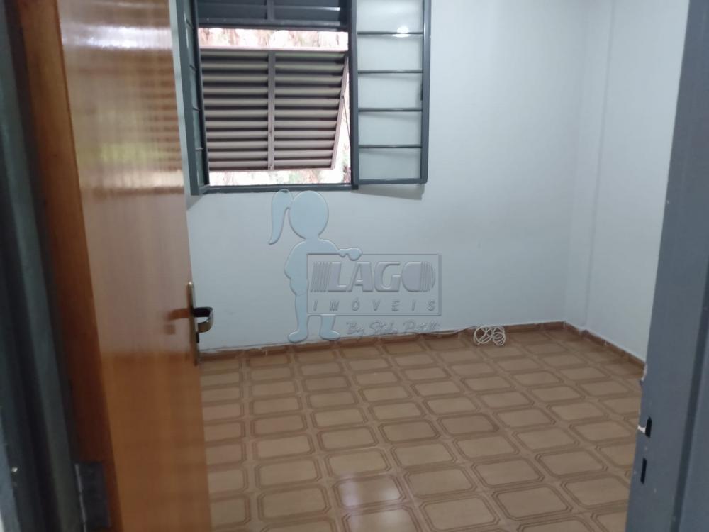 Alugar Apartamentos / Padrão em Ribeirão Preto R$ 1.000,00 - Foto 2