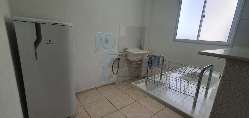 Alugar Apartamentos / Padrão em Ribeirão Preto R$ 950,00 - Foto 2