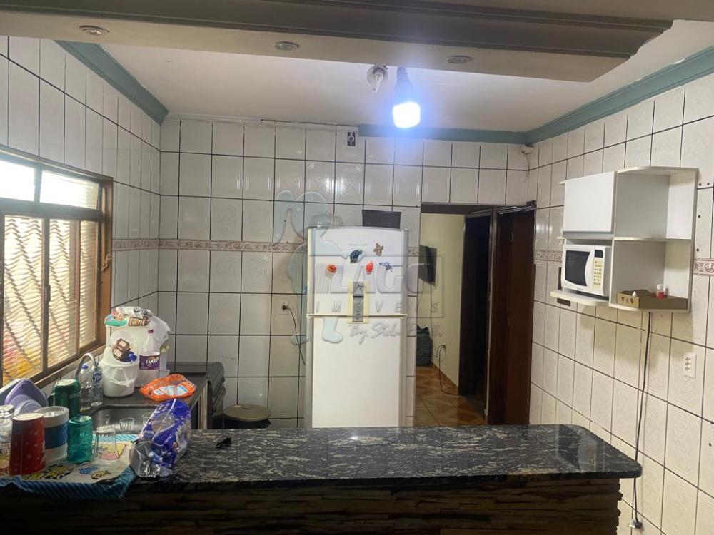 Alugar Casas / Padrão em Ribeirão Preto R$ 800,00 - Foto 4