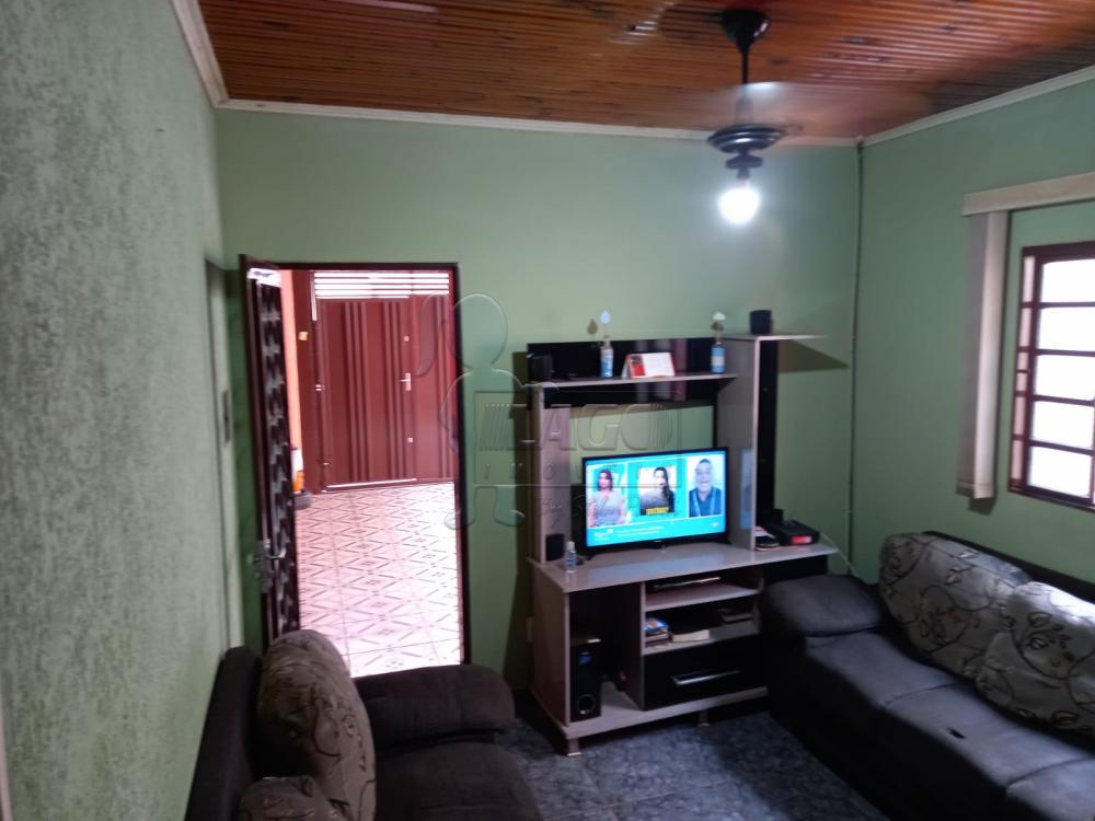 Alugar Casas / Padrão em Ribeirão Preto R$ 1.000,00 - Foto 1