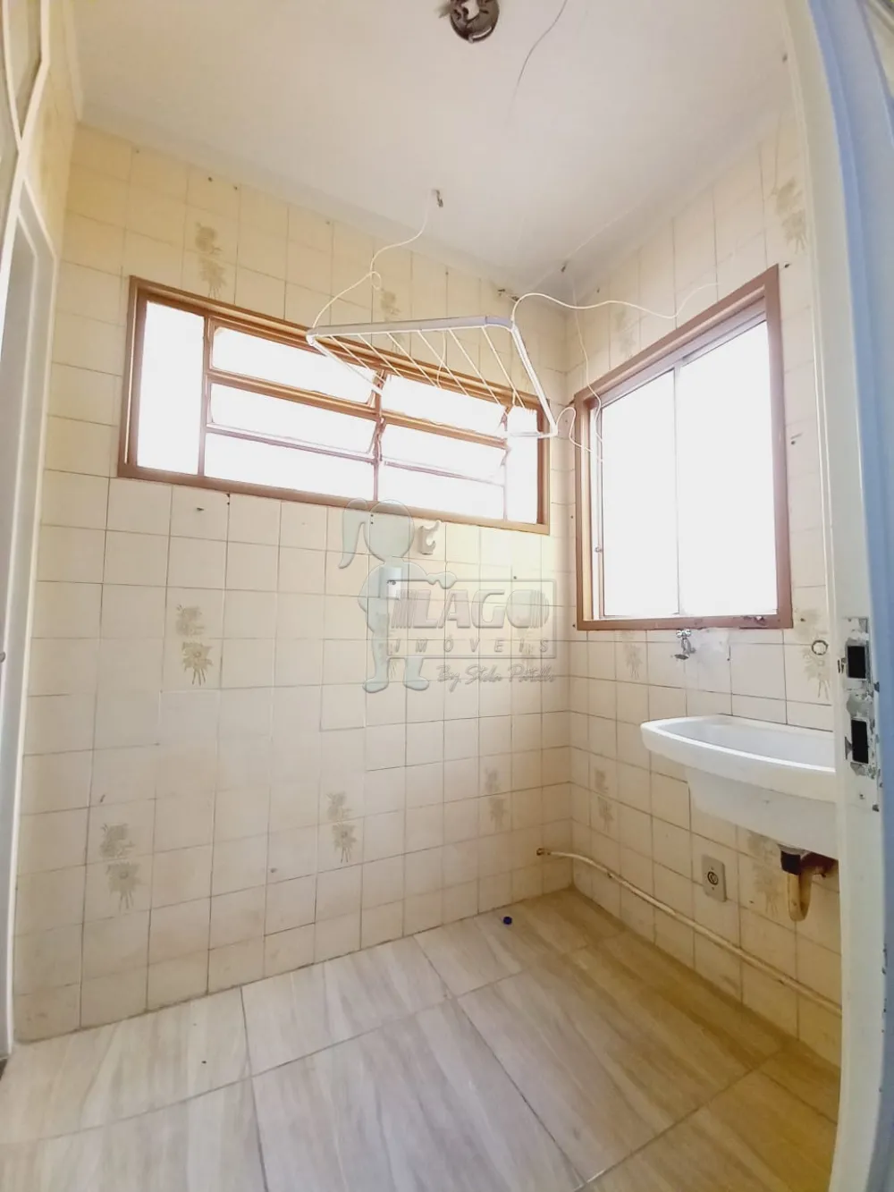 Alugar Apartamentos / Padrão em Ribeirão Preto R$ 1.000,00 - Foto 4