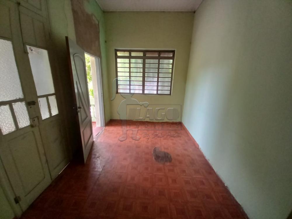 Alugar Casas / Padrão em Ribeirão Preto R$ 750,00 - Foto 1