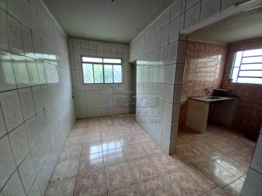 Alugar Casas / Padrão em Ribeirão Preto R$ 750,00 - Foto 6