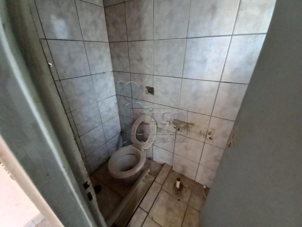 Alugar Casas / Padrão em Ribeirão Preto R$ 750,00 - Foto 8