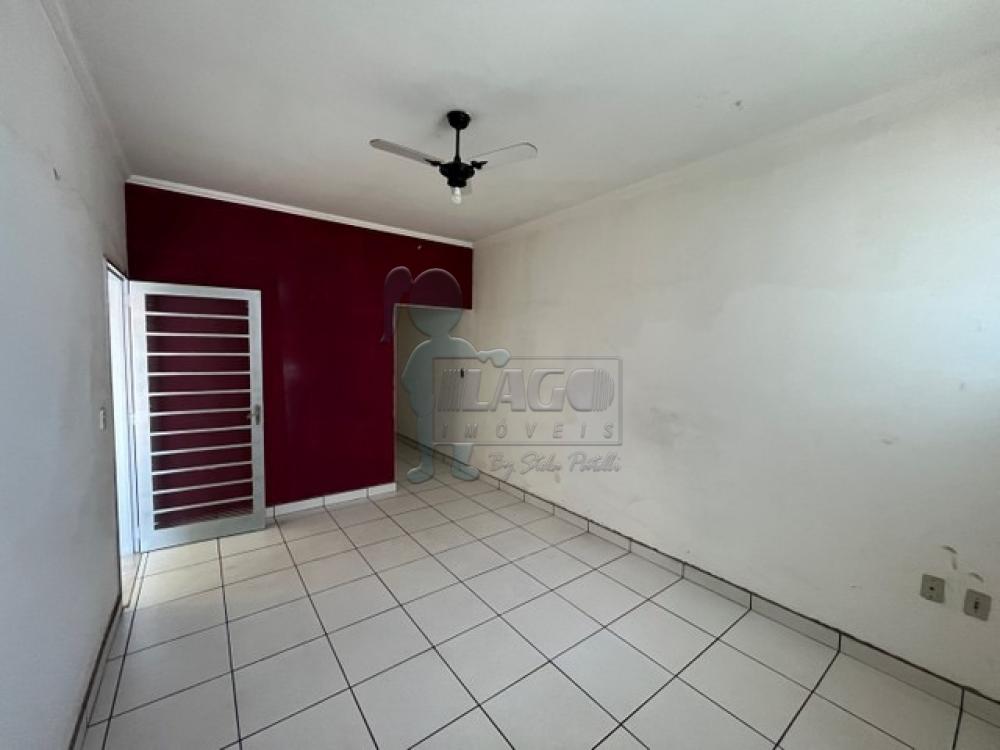 Alugar Casas / Padrão em Ribeirão Preto R$ 1.300,00 - Foto 2