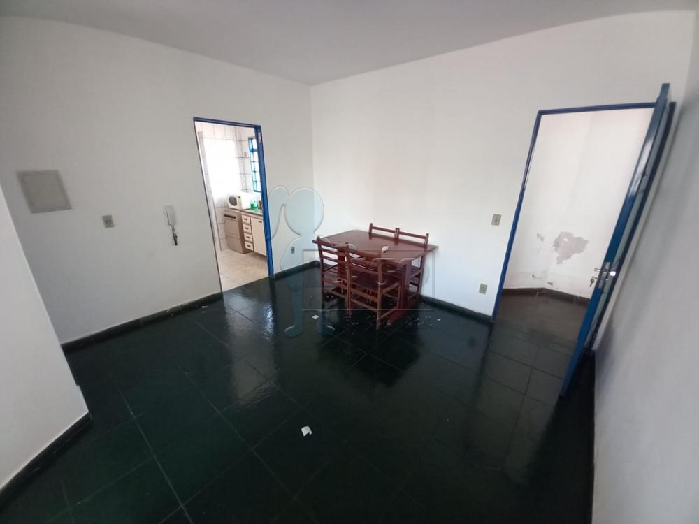 Alugar Apartamentos / Padrão em Ribeirão Preto R$ 800,00 - Foto 3